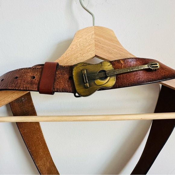 Old Navy Guitar Belt Buckle Brown Leather Belt 36 FLAWED GEM - Picture 1 of 7